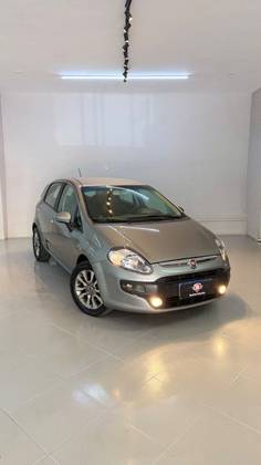 FIAT PUNTO 1.4 ATTRACTIVE 8V FLEX 4P MANUAL FIAT PUNTO 1.4 ATTRACTIVE 8V FLEX 4P MANUAL